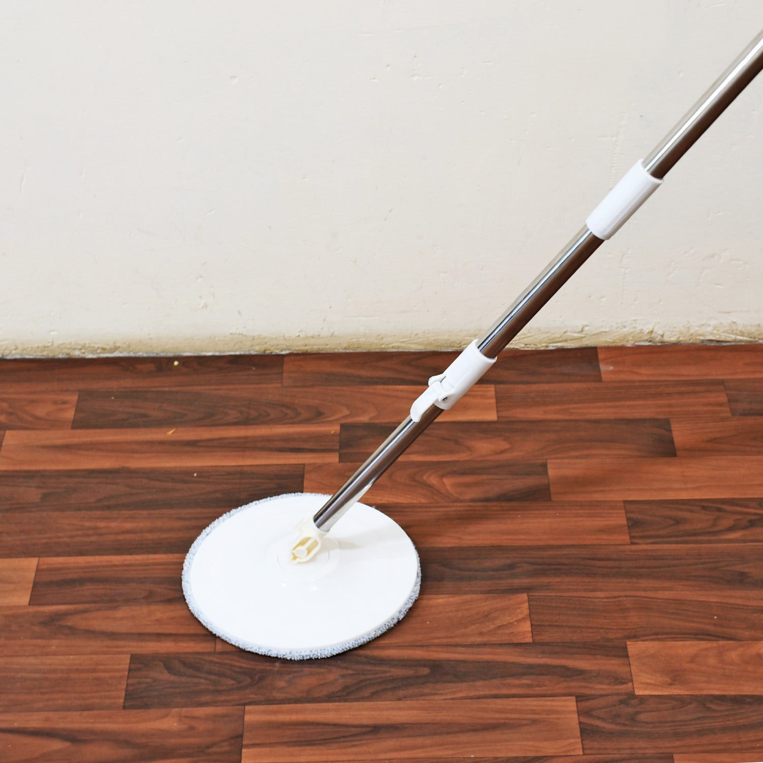 8162 Round Shape Mop Head with 1 Pad Extra Clean Water Spin Mop with Separate Water Bucket, Suitable for All Types of Flooring, Separates Dirty and Clean Water, Wet 8162 Round Shape Mop Head with 1 Pad Extra Clean Water Spin Mop with Separate Water Bucket, Suitable for All Types of Flooring, Separates Dirty and Clean Water, Wet
